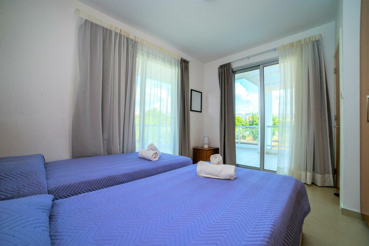 Coral Bay Villa 10 ภายนอก รูปภาพ