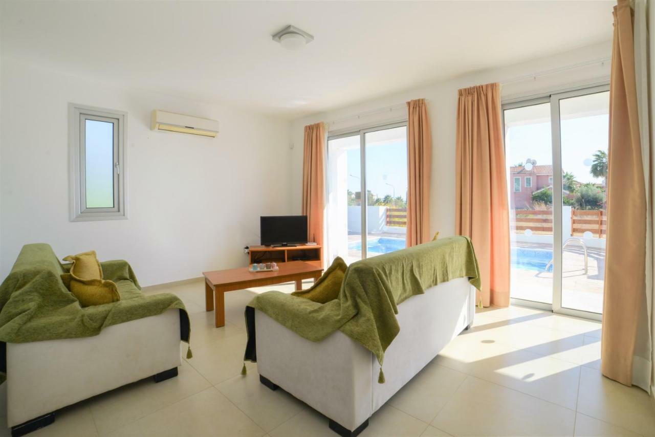 Coral Bay Villa 10 ภายนอก รูปภาพ