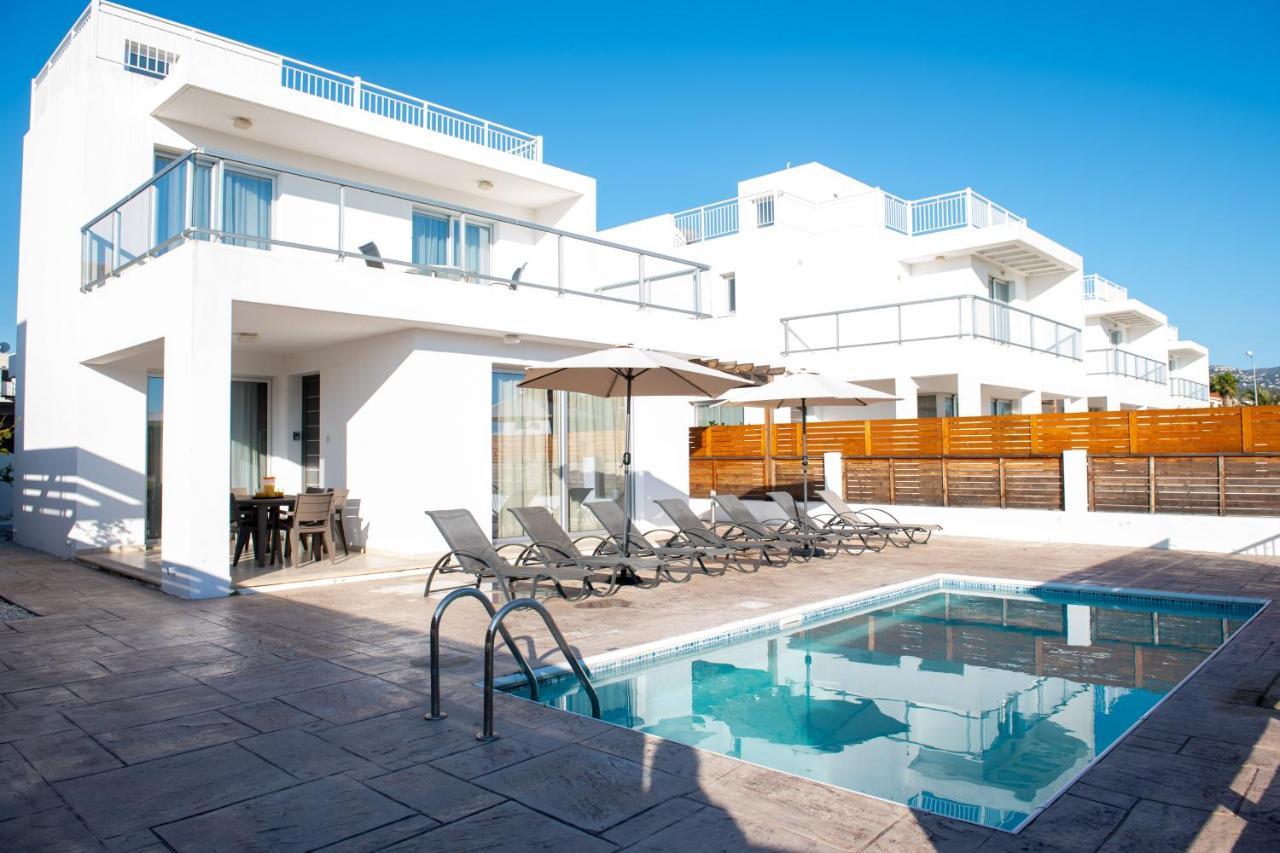 Coral Bay Villa 10 ภายนอก รูปภาพ
