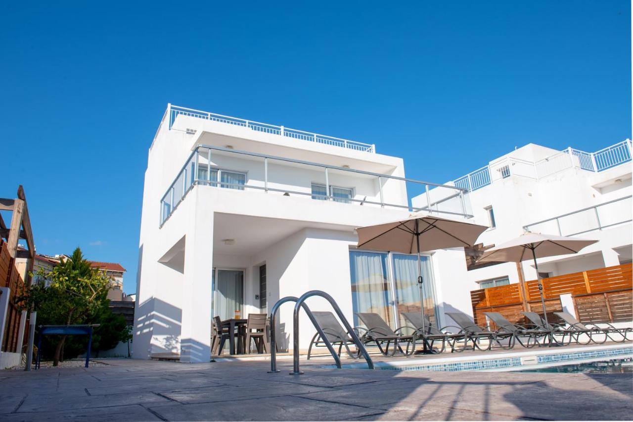 Coral Bay Villa 10 ภายนอก รูปภาพ